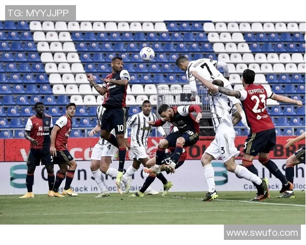 尤文图斯主场大胜卡利亚里，C罗梅开二度助球队豪取三分，继续保持领先优势